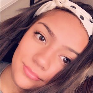 Meet your Posher, Viviana